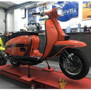 Side extension plates to fit to hydraulic motorcycle table lift/bench to allow you to safely use it with a Lambretta or Vespa scooter with wide stands. title